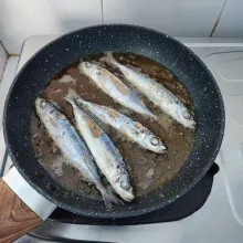 Goreng ikan pindang hingga matang, tiriskan.