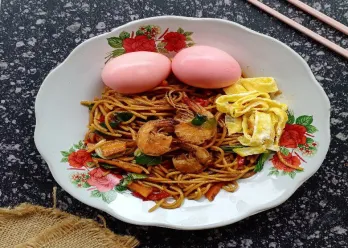 Mie Panjang Umur