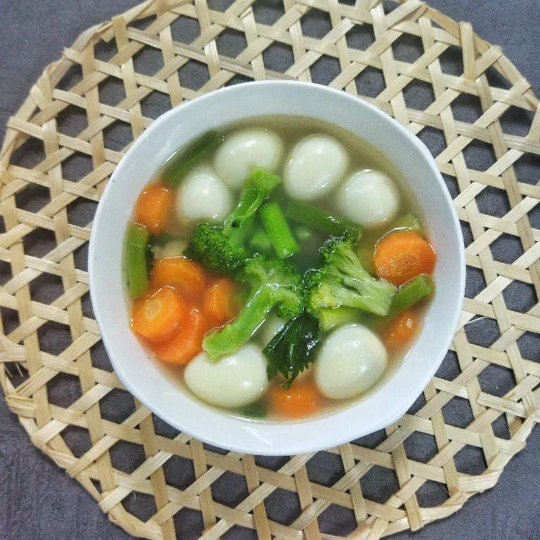 Sop Telur Puyuh dan Brokoli