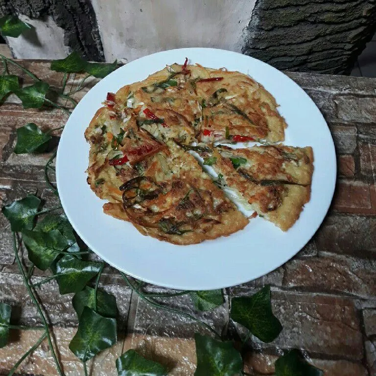 Pajeon (Korean Savory Pancake)