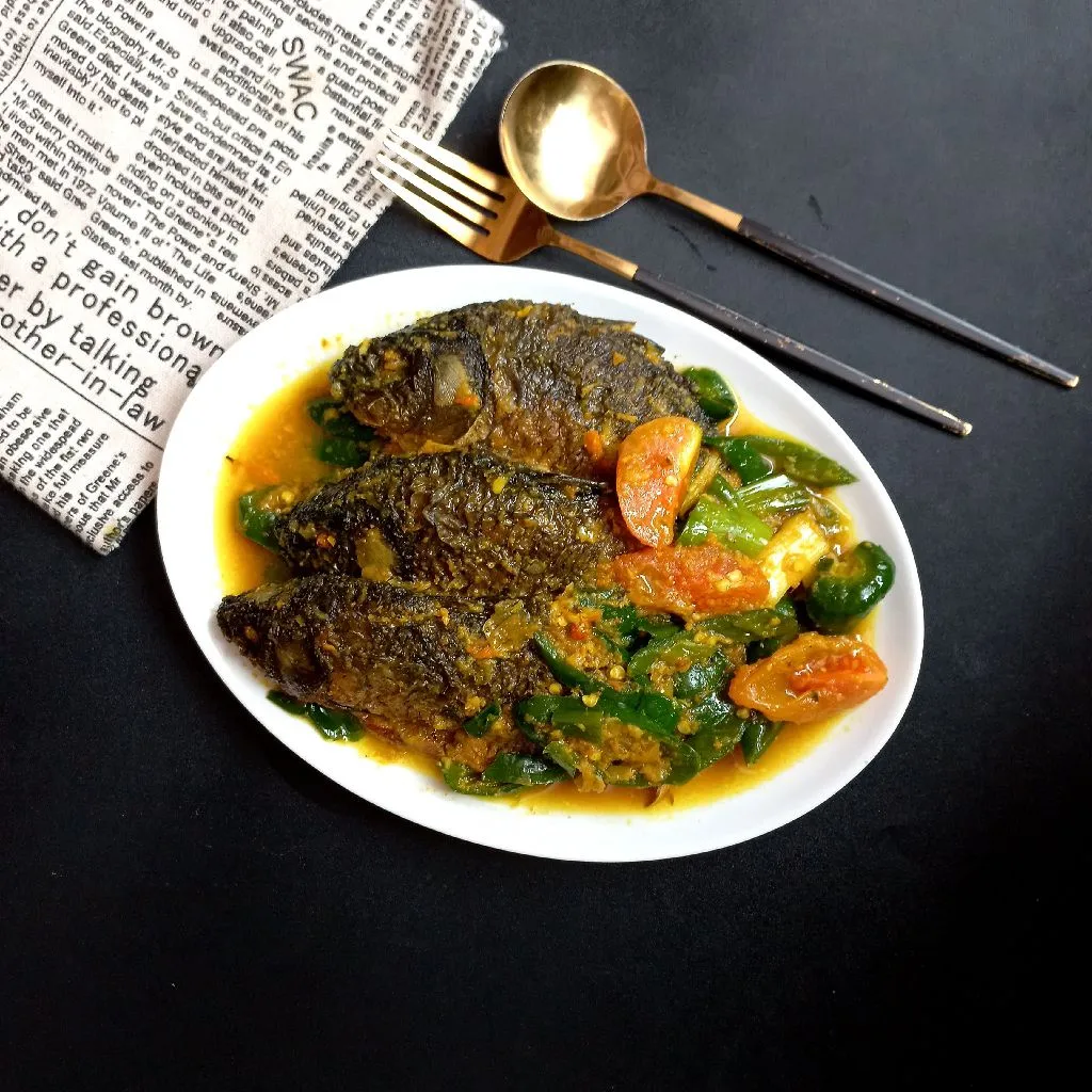 Ikan Mas Kuning Cabe Hijau