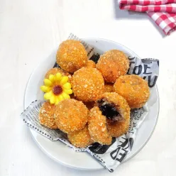 Bola-bola Pisang Coklat
