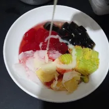 Tambahkan kental manis.