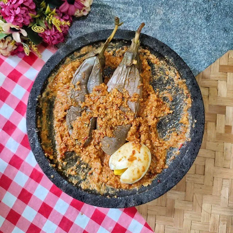 Pecel Terong dan Telur