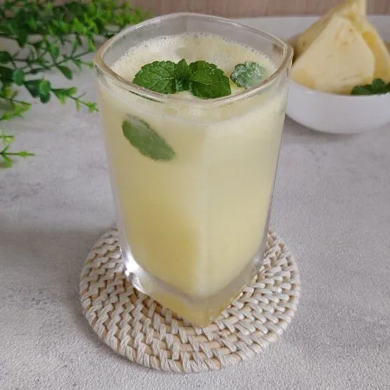 Pineapple Milk Mint Soda