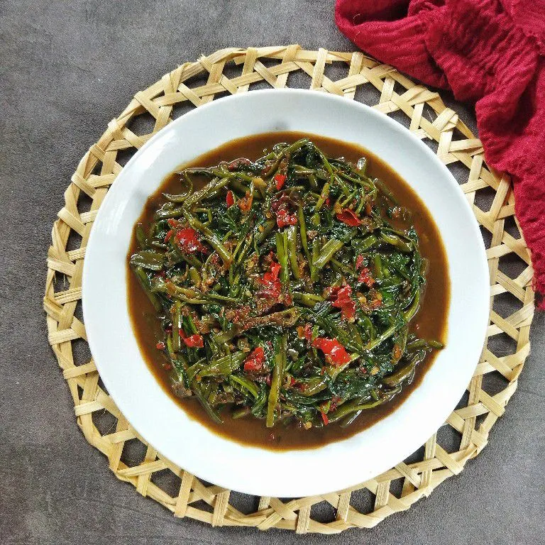 Tumis Kangkung Bumbu Petis