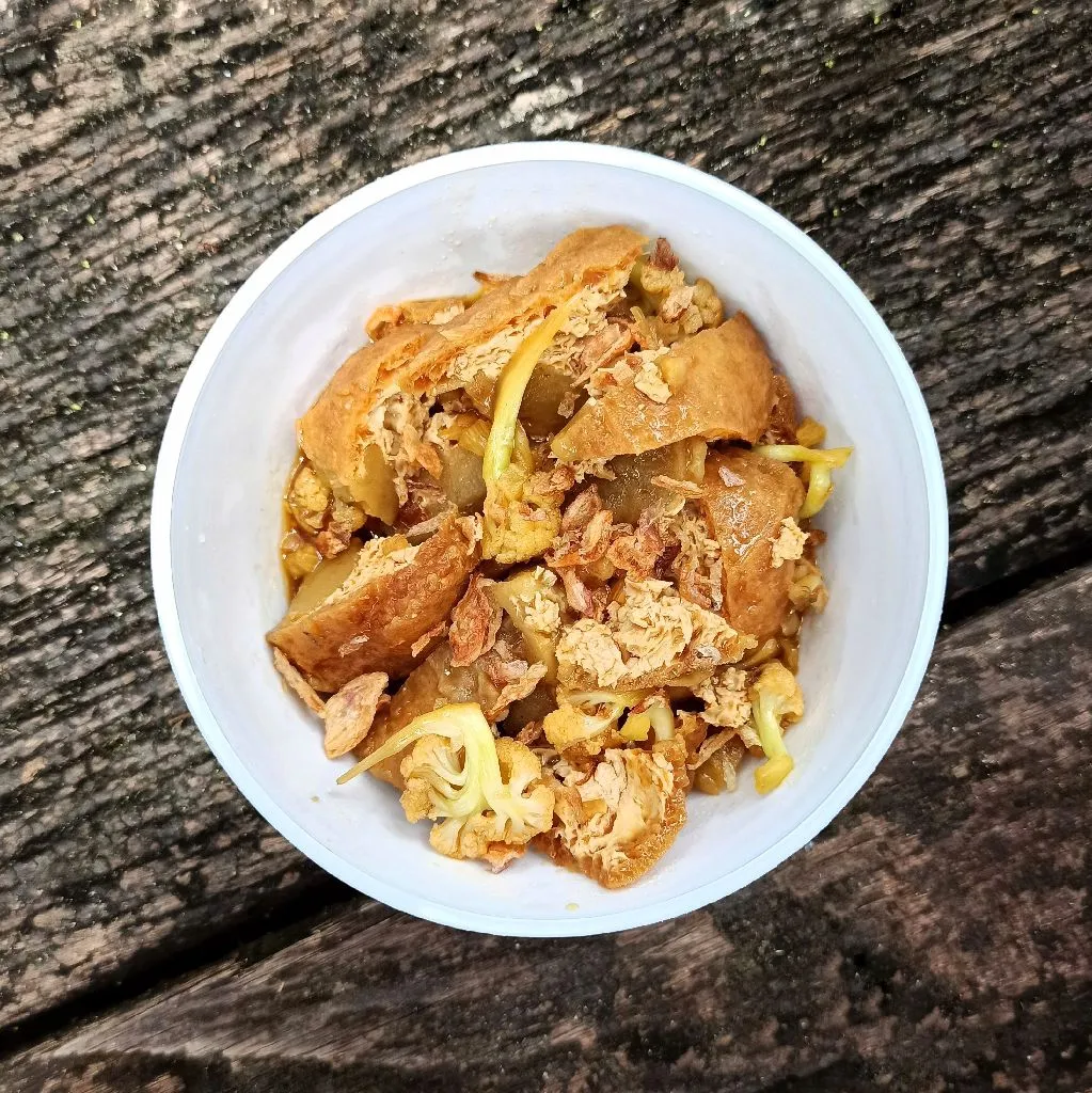 Tumis Tahu Bakso Bunga Kol