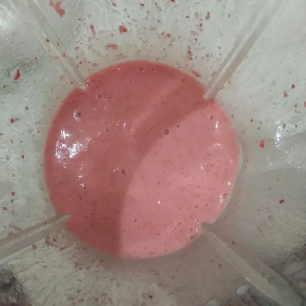 Blender semua hingga lembut