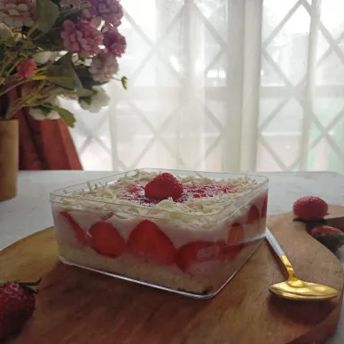 Stup Strawberry Dessert Box #YummyXtraPoint