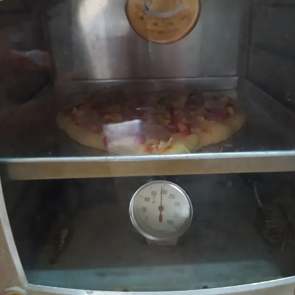 Panggang di suhu 180-200°C selama 12 menit (tergantung oven masing-masing).