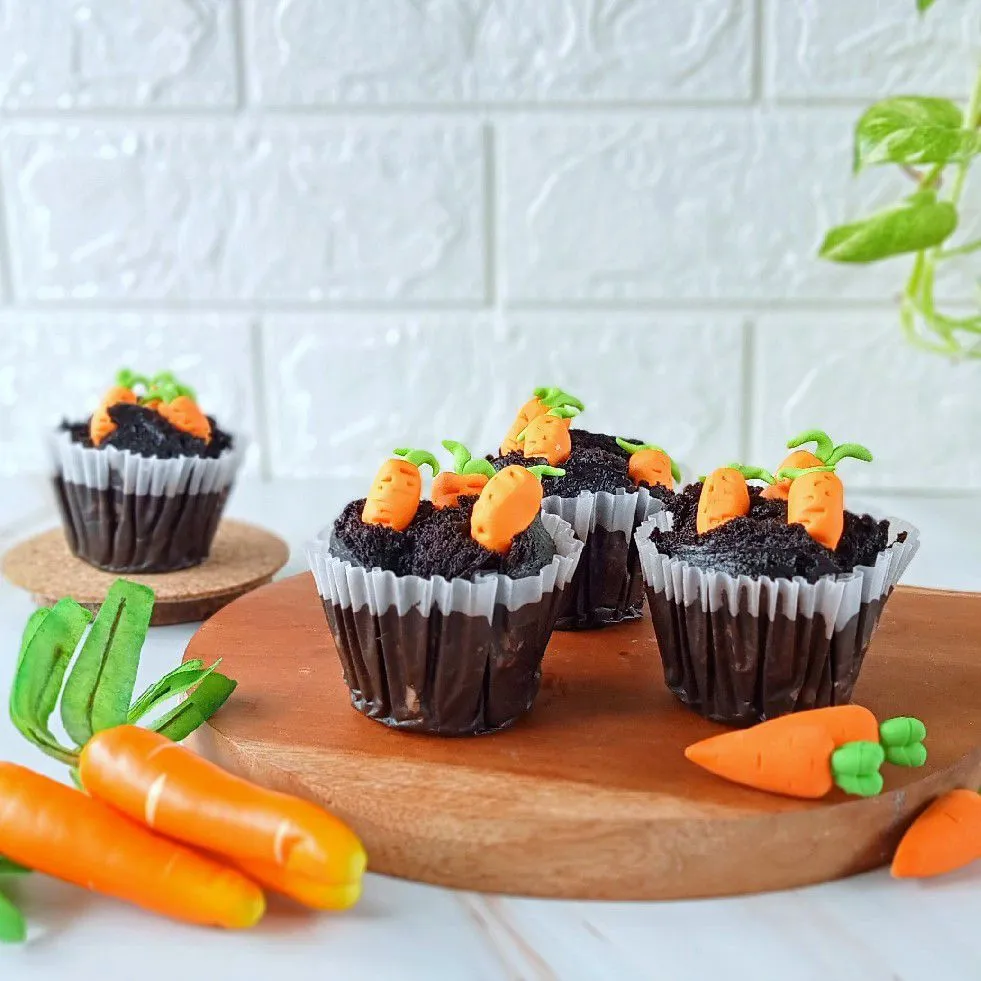 Black Forest with Carrots Fondant