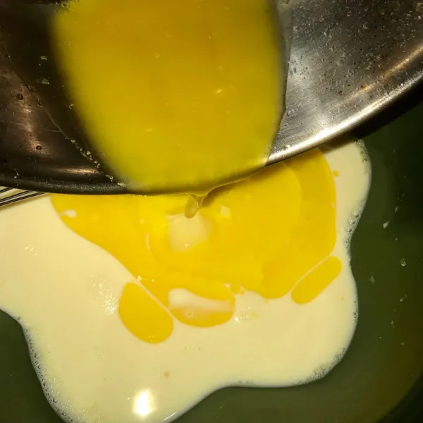 Masukkan mentega