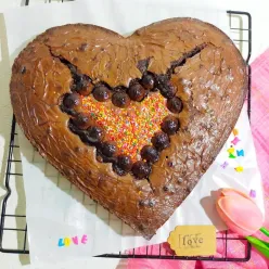 Fudge Shiny Brownies #YummyXtraPoint