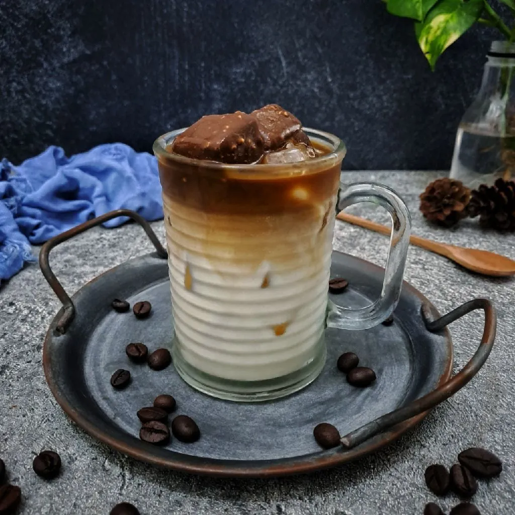 Iced Vanilla Caramel Latte #YummyXtraPoint