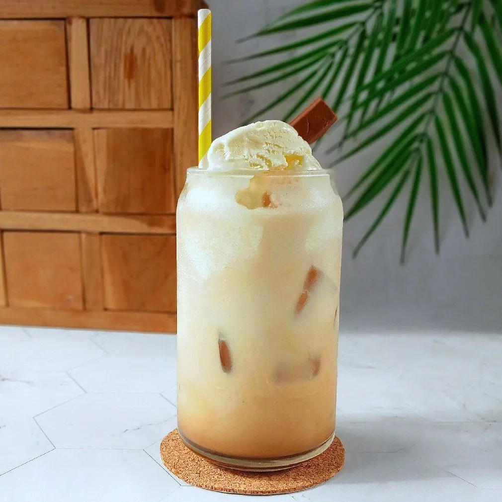 Ice Coffee Vanilla Float