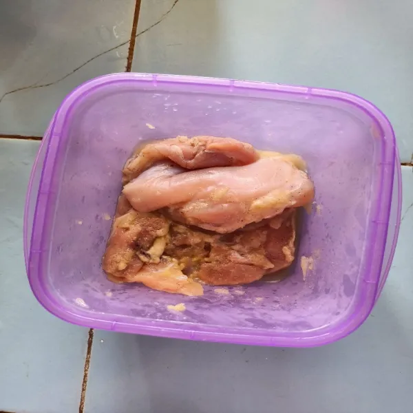 Marinasi ayam