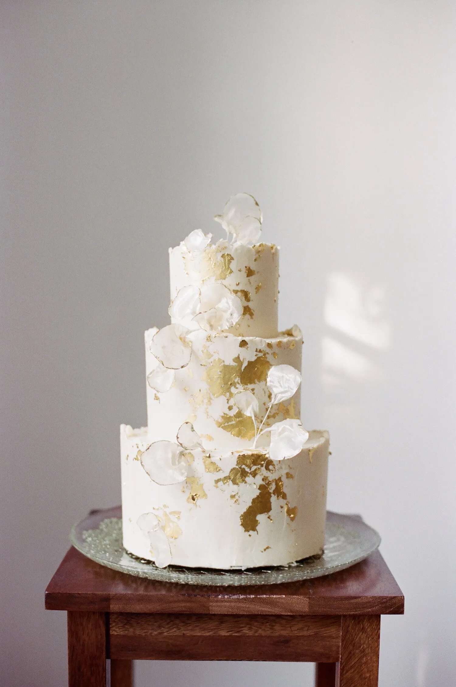 kue pernikahan sederhana tapi elegan
