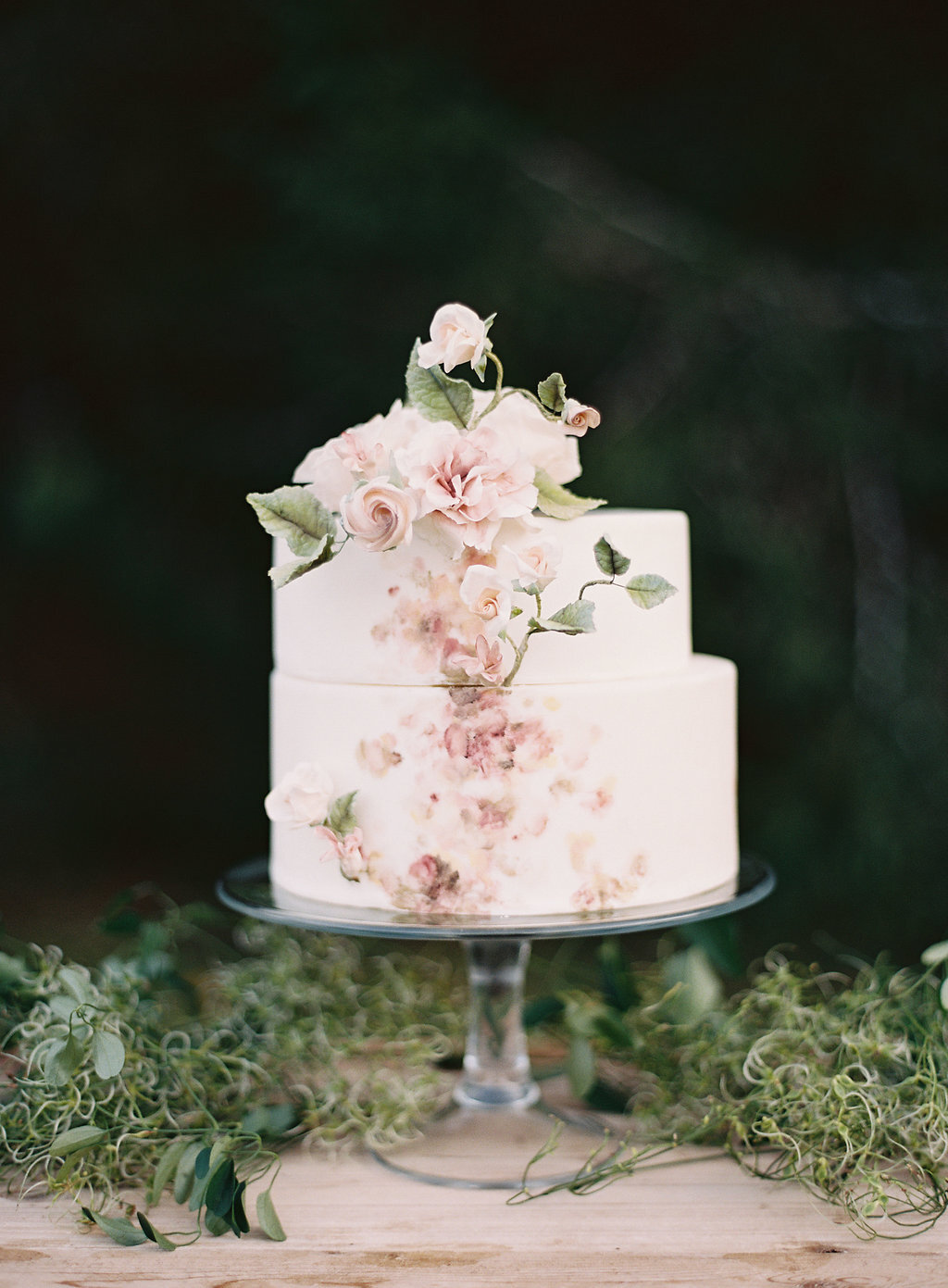 kue pernikahan sederhana tapi elegan