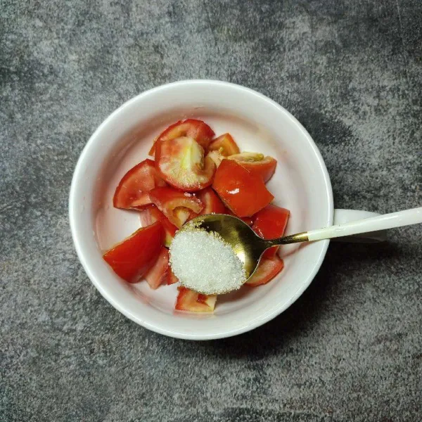 Tambahkan gula pasir.