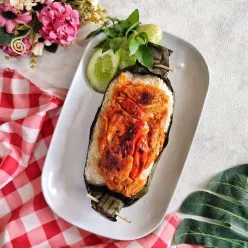 Nasi Bakar Ayam Suwir Pedas