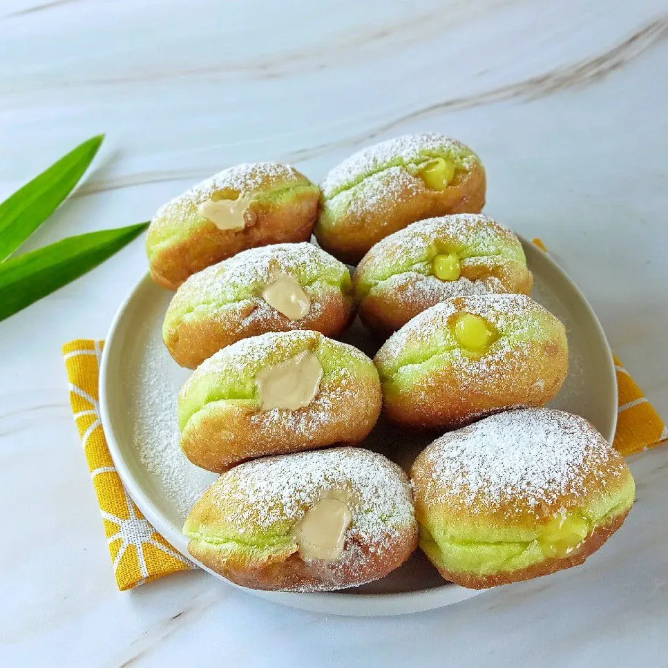 Bomboloni Pandan