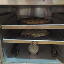Diamkan selama 30 menit.
Panaskan oven di suhu 180°C lalu panggang selama 15 menit.