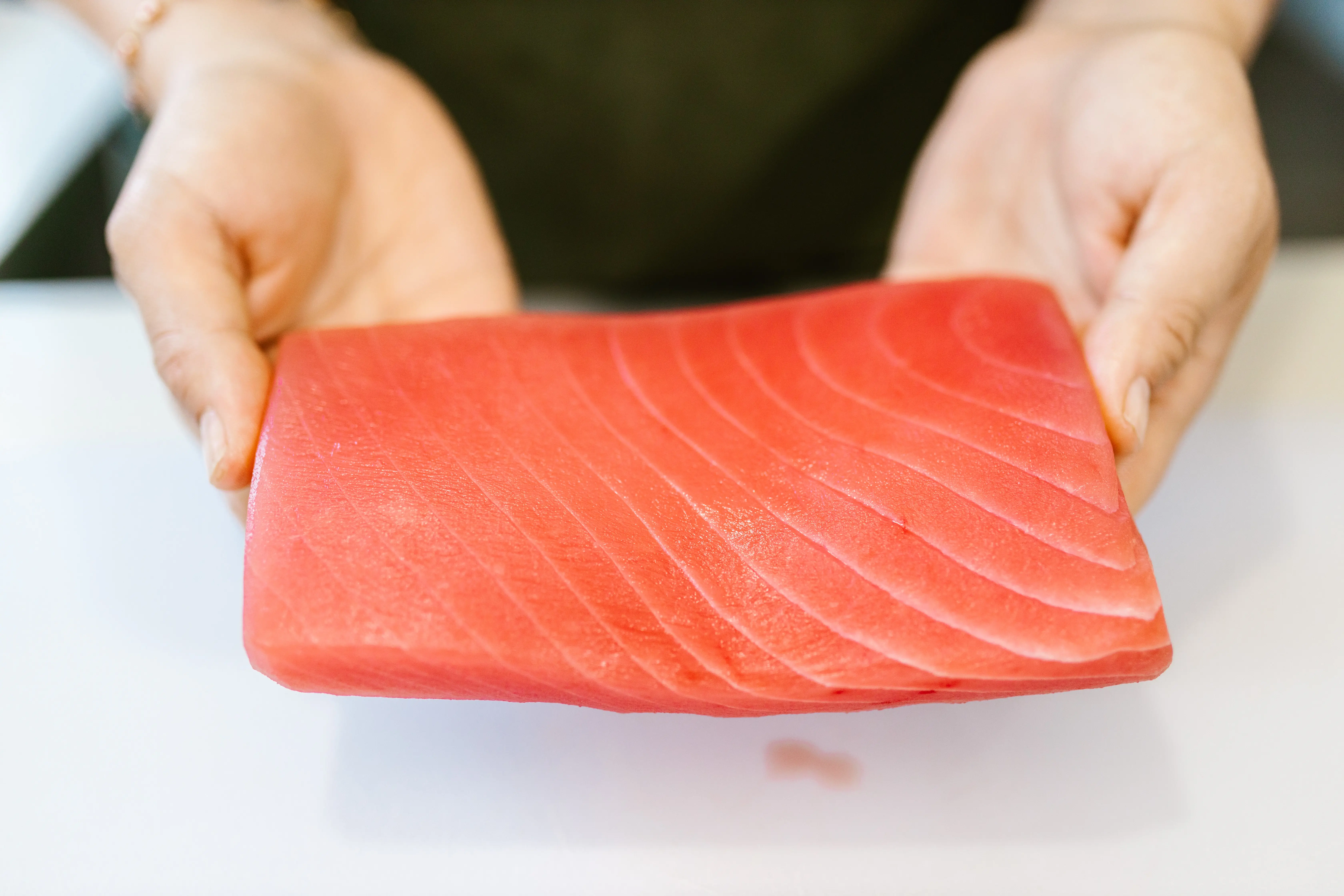 Potongan daging ikan salmon segar