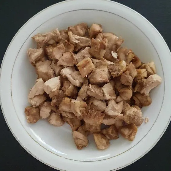 Goreng potongan ayam.
