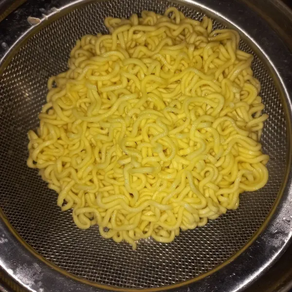Setelah matang angkat, tiriskan