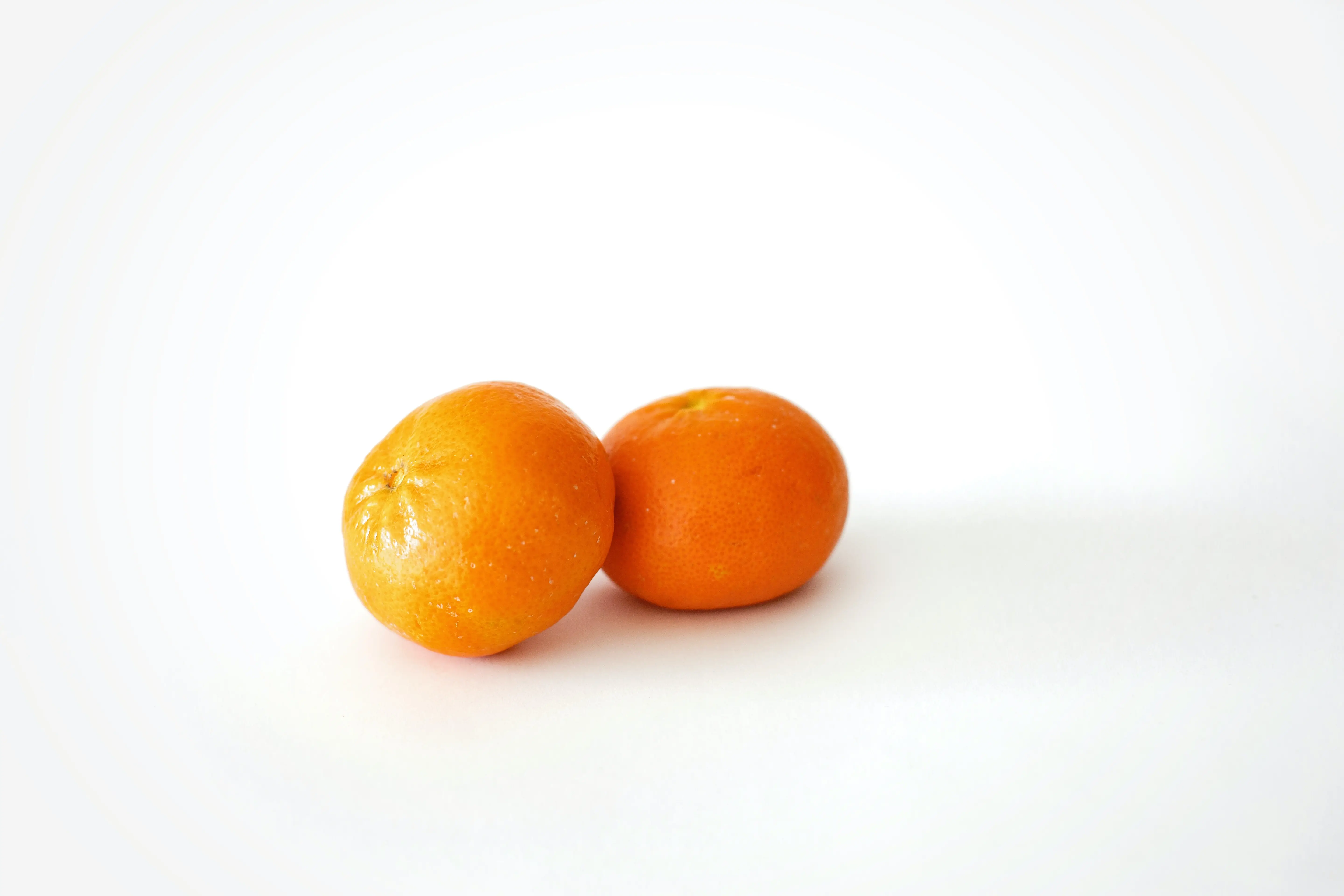 Dua buah jeruk