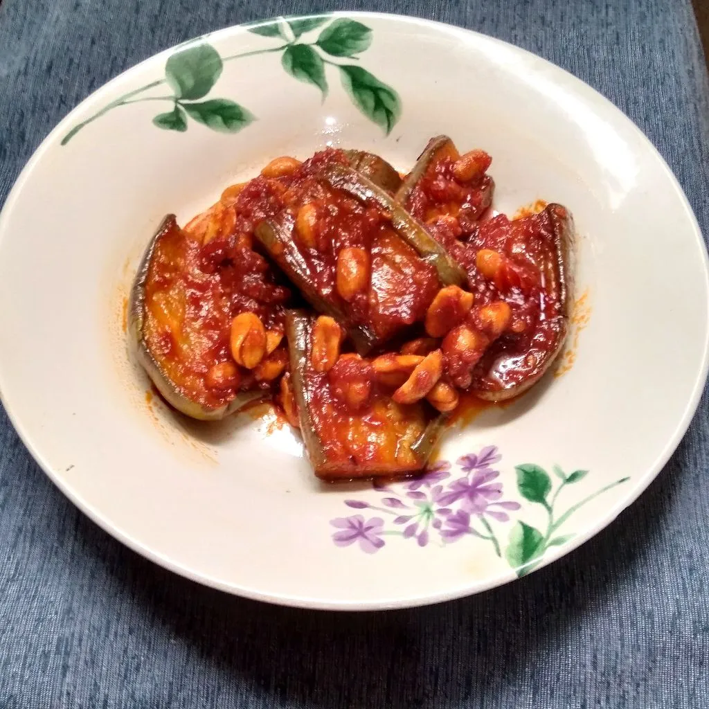 Terong Merah Kacang Tanah