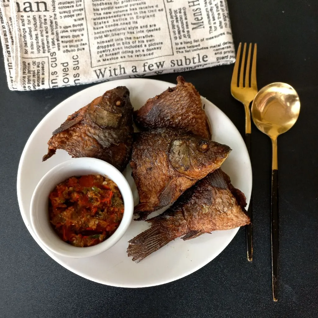 Ikan Mas Goreng Sambal Kencur