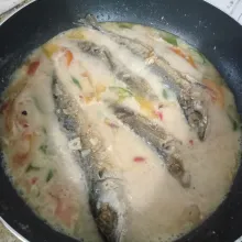 Masak sampai matang mendidih. Sajikan.