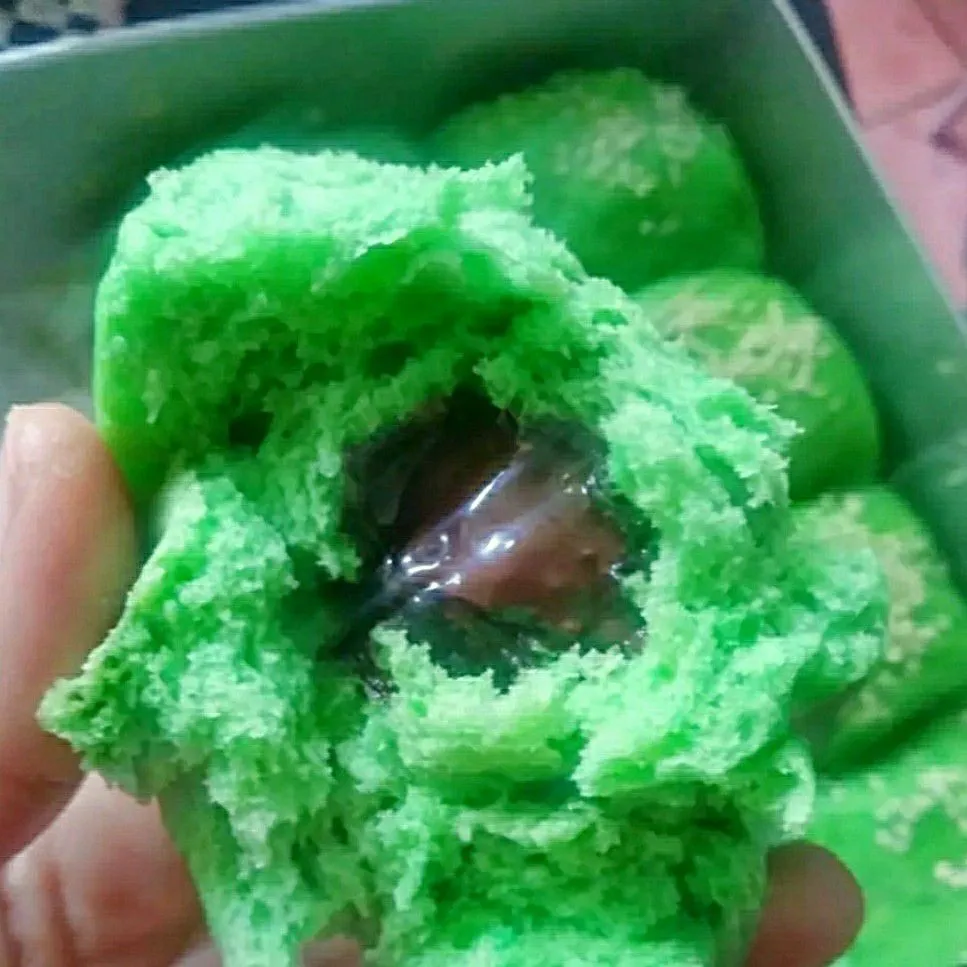 Roti Pandan Isi Coklat