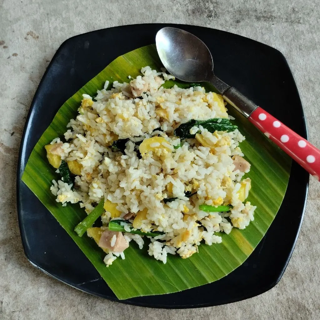 Nasi Goreng Bakso Nanas