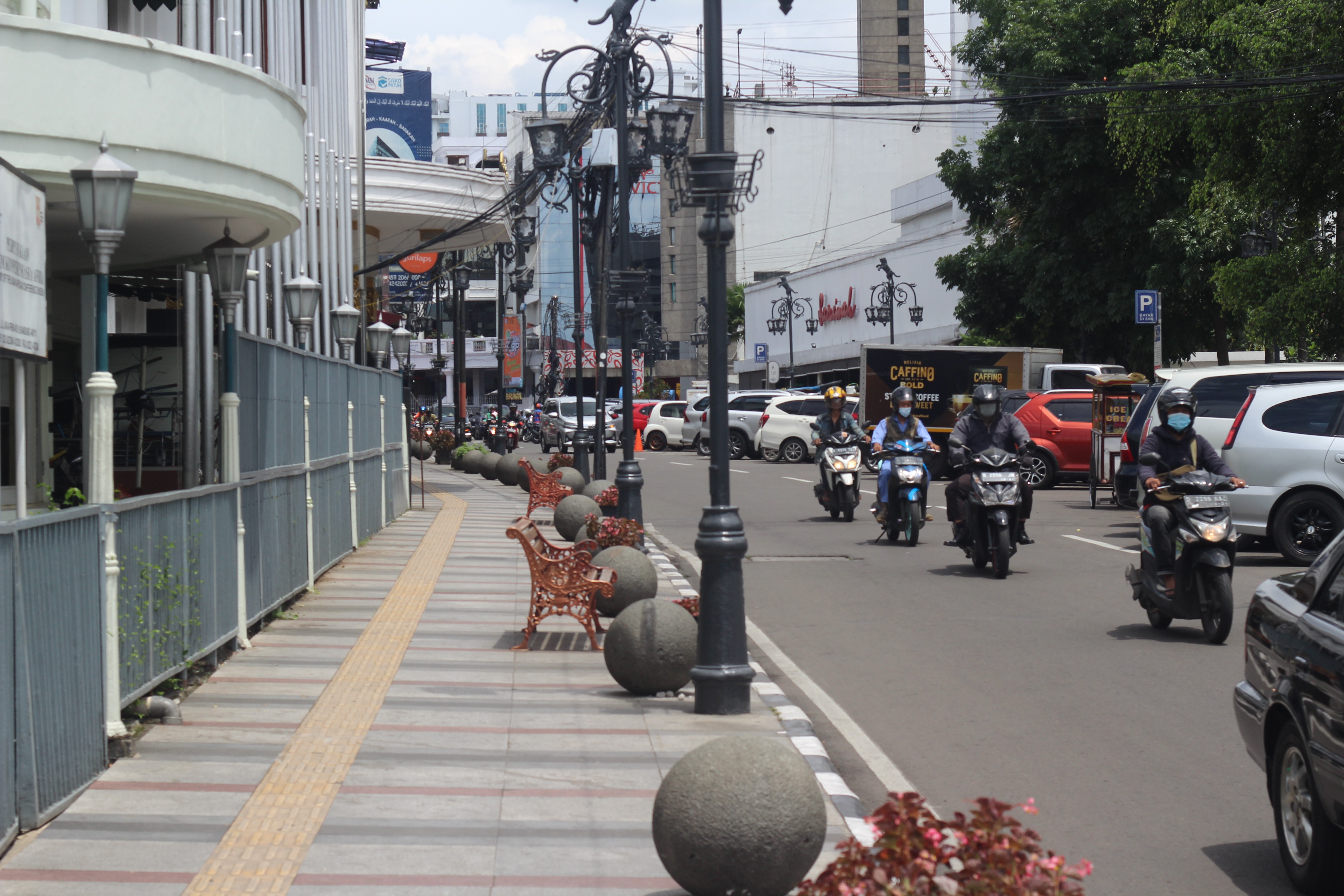 15 Oleh-oleh Khas Bandung Yang Terkenal Dan Murah