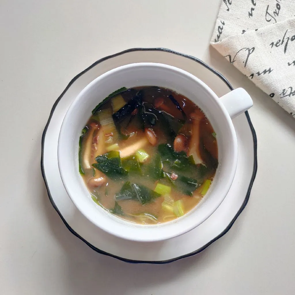 Miso Shimeji Soup