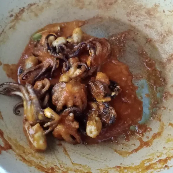 masukkan baby octopus. Aduk rata dan sajikan.