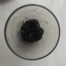 Masukkan cincau kedalam gelas