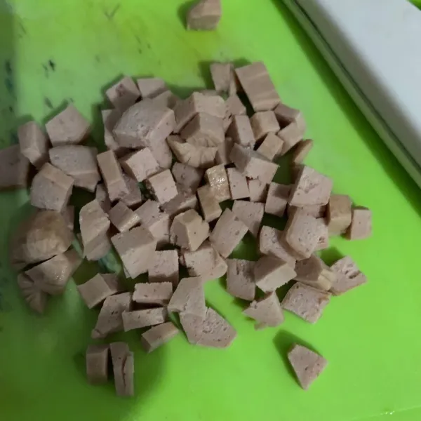 Potong sosis kecil