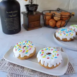Donat Kopi With Topping Decoration