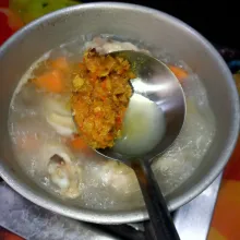 Goreng bumbu, haluskan lalu masukkan ke dalam panci.