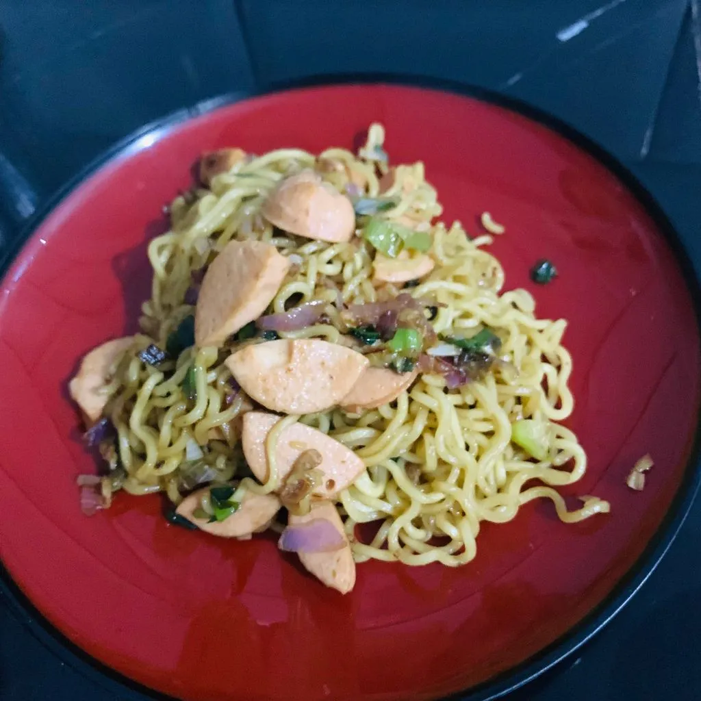 Mie goreng sosis