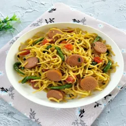 Mie Kuning Rawit Sosis