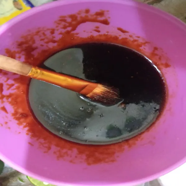 Campur semua bumbu oles aduk rata