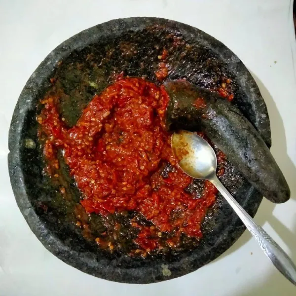 Ulek hingga halus.