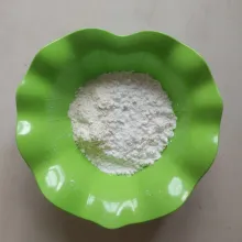 Masukkan tepung tapioka dan tepung terigu