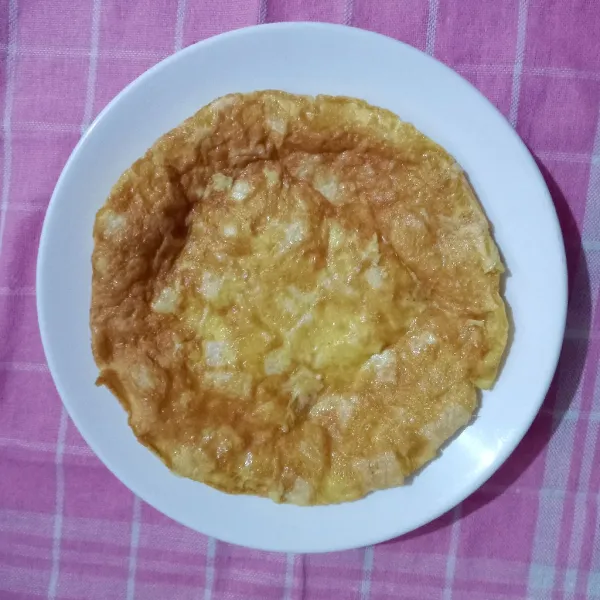 Sajikan di piring