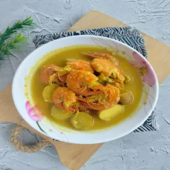 Gulai Kuning Udang Kentang
