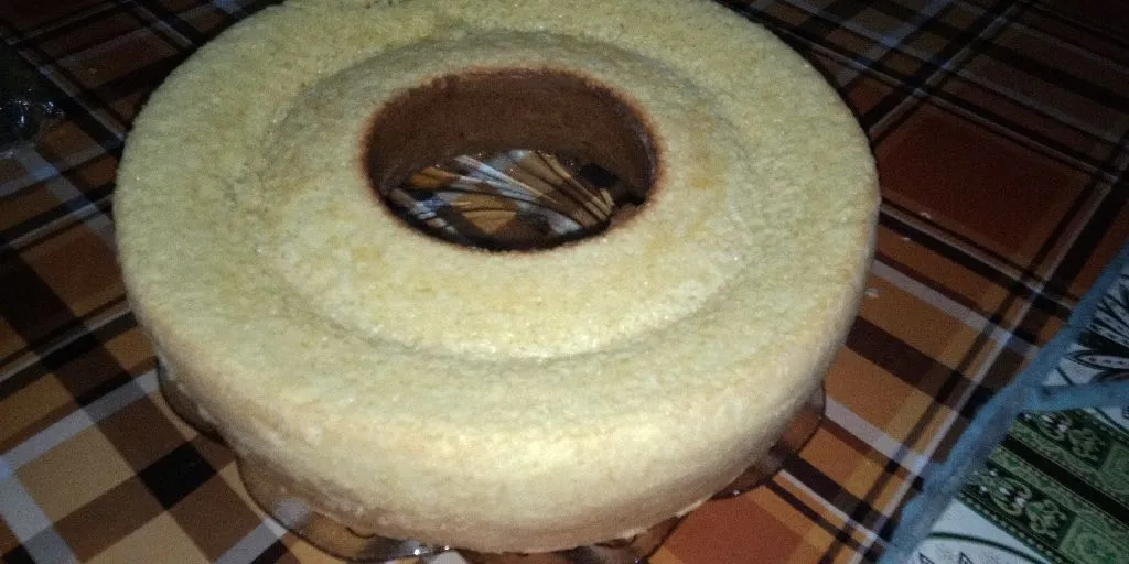 Tes tusuk, angkat dan keluarkan dari baking pan. Siap dinikmati untuk teman ngopi 🤤🥰